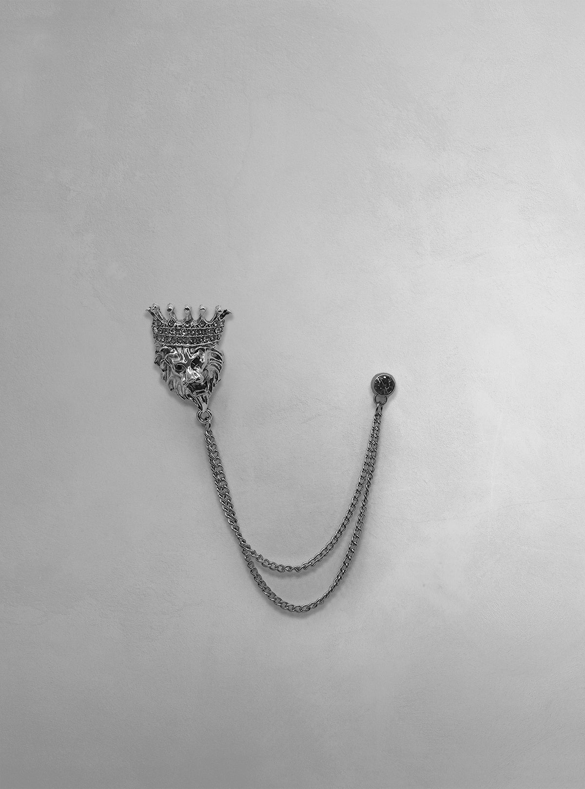Men's lapel pin