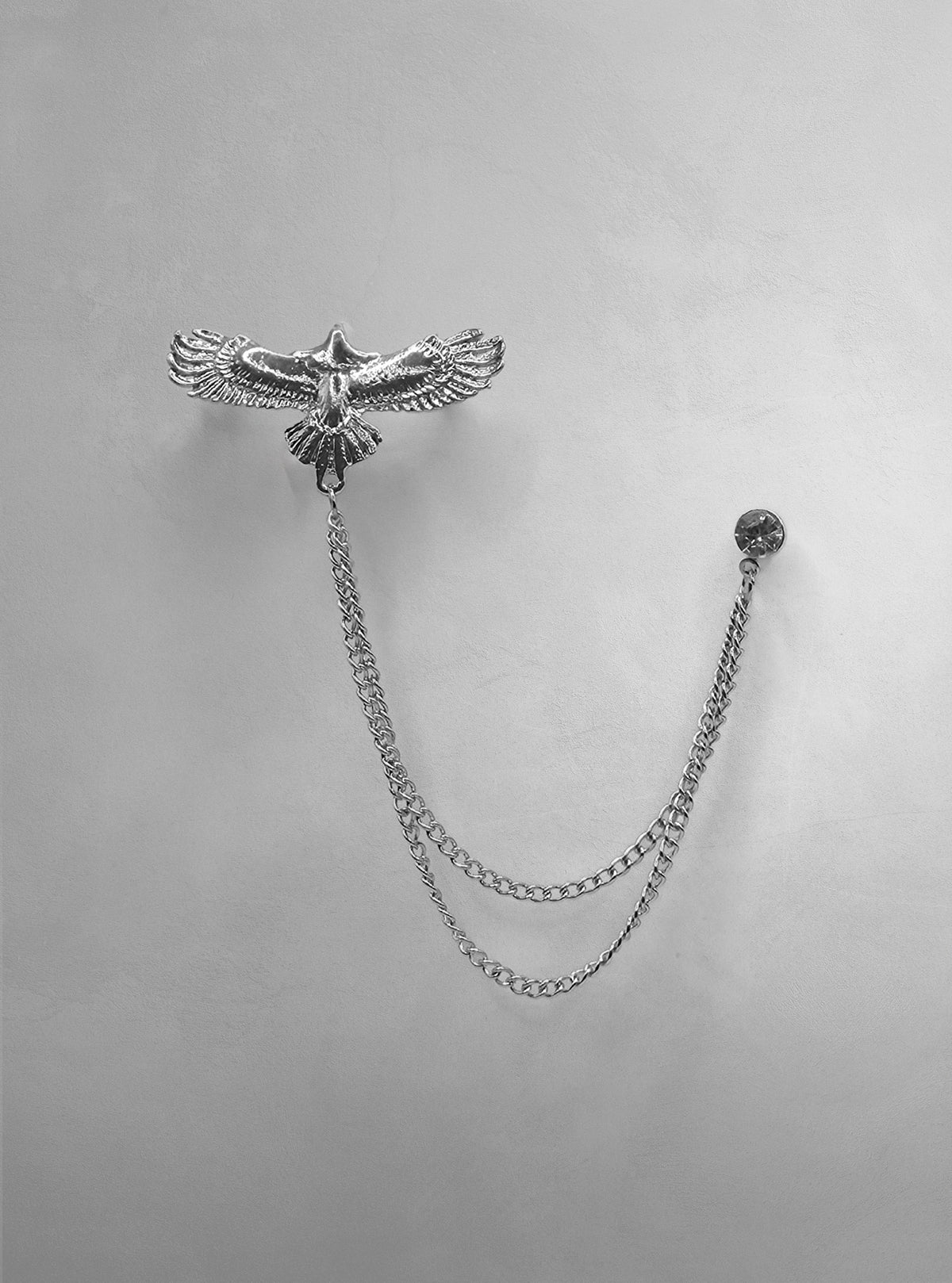 Men's lapel pin