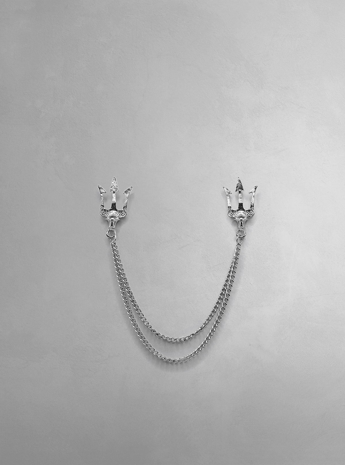Men's lapel pin
